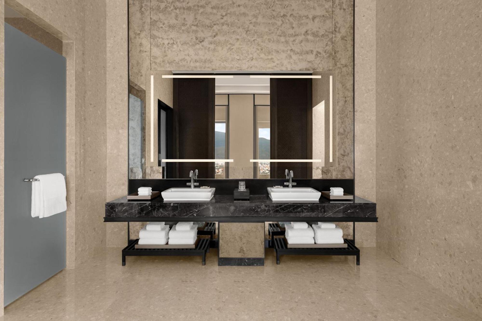 Hotel Le Meridien - Sha Extra